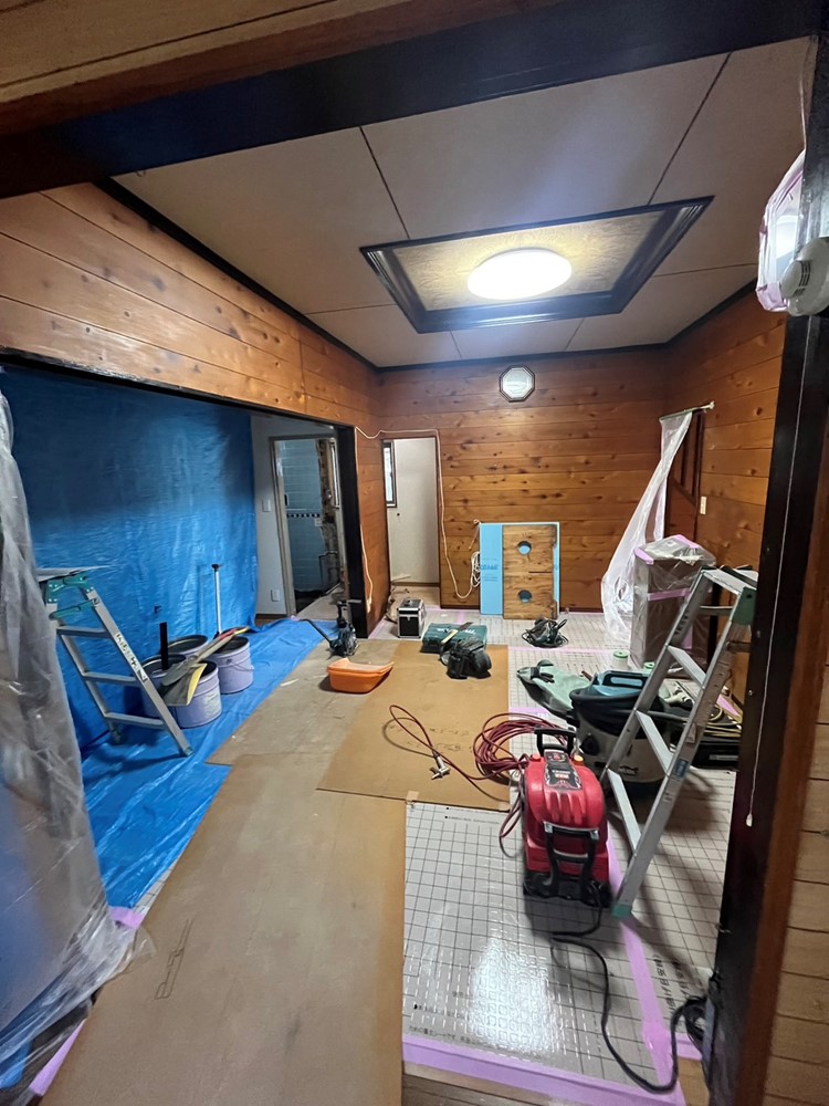 戸建てリノベーション LDK内装工事